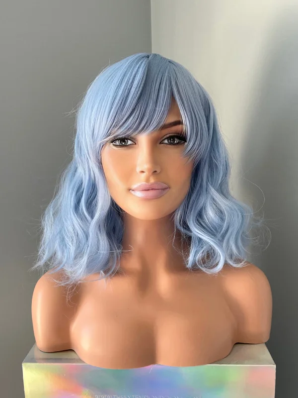 Ash - blonde bob wig for a trendy and cool - toned look"Faye" - Short Pastel Blue Body Wave Wig with Bangs