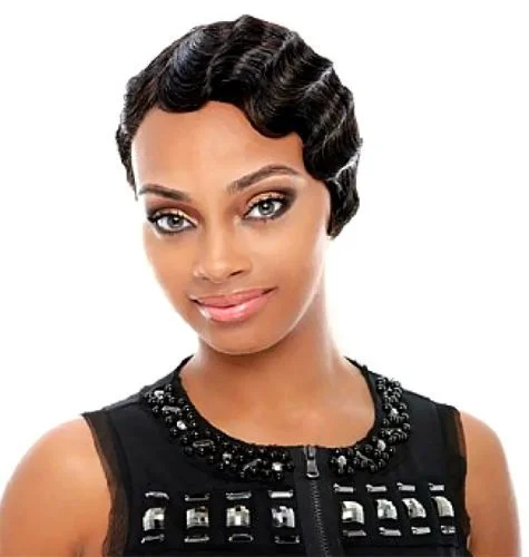 Human - hair wig with a wavy texture for a beachy and relaxed lookJanet Collection 100% Human Hair Wig MOMMY II (REMY)