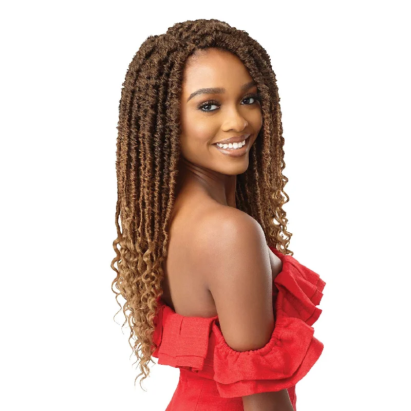 Box braided wigs with jumbo size for a bold lookOutre Crochet Braids X-Pression Twisted Up 2X Bonita Summer Splash Locs 18"