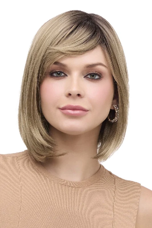 Petite bob wig suitable for women with small facesSale - Envy Wigs - Petite Paige - Color: Vanilla Butter