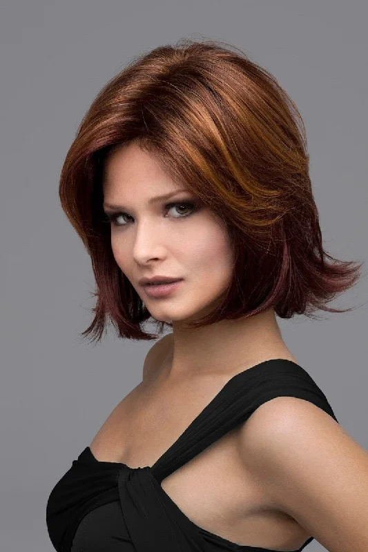 Short - bob wig for a super - sleek and minimalist styleSale - Envy Wigs - Taylor - Color: Vanilla Butter